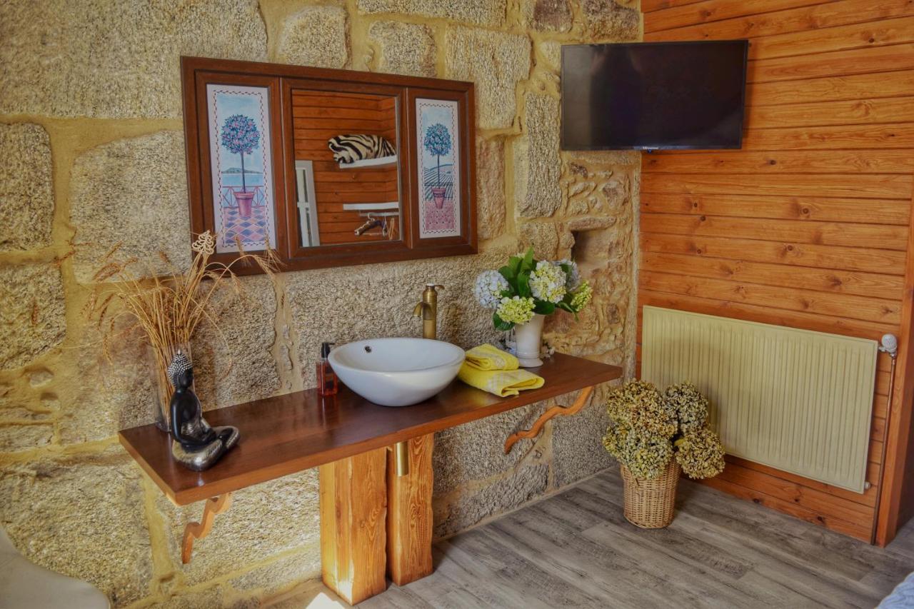Casa Dos Amos En Costa Da Morte. A Coruna Ponteceso Luaran gambar