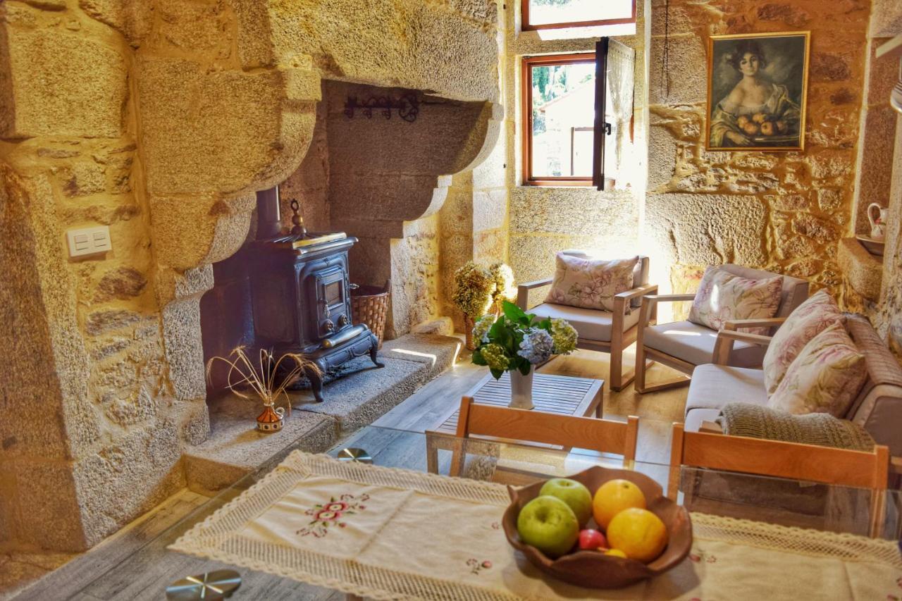 Casa Dos Amos En Costa Da Morte. A Coruna Ponteceso Luaran gambar